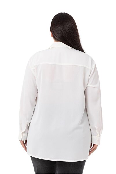 DISENTIS MODEST Large Size Ornamental Fleto White Shirt with Pockets and Cuffs