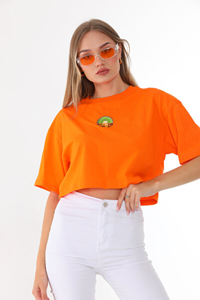 Batı Styling Γυναικείο Crop T-shirt με Κοντό Γιακά
