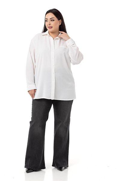 DISENTIS MODEST Large Size Ornamental Fleto White Shirt with Pockets and Cuffs