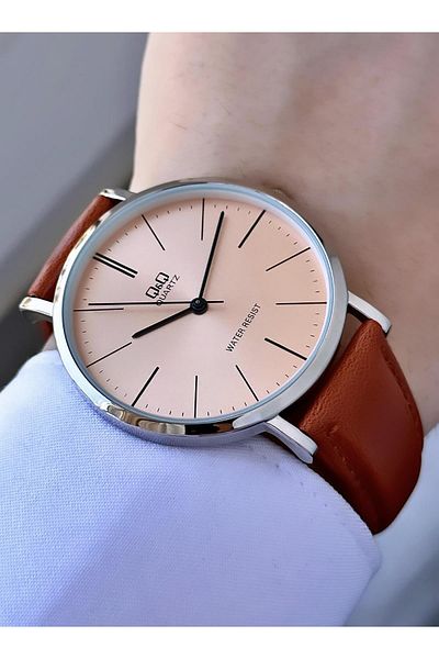 Q&Q Men's Leather Cord Wristwatch
