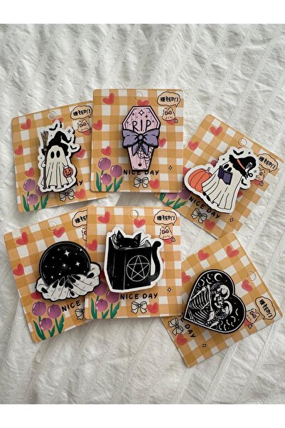 Planet Butik Cute Goth 6'lı Ahşap Rozet Seti