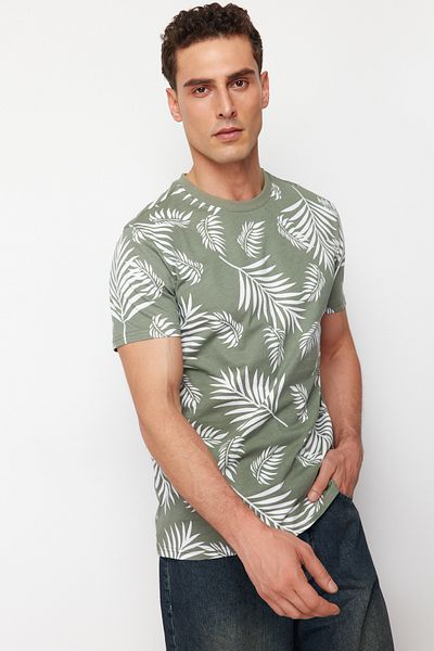 Trendyol Collection Mintgrünes Baumwoll-T-Shirt mit Blumendruck - Regular Fit TMNSS24TS00203