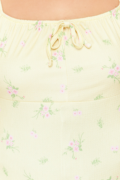 Trendyol Curve Plus Size Bow Yellow Floral Print Blouse - Balloon Sleeve Neckline Tbbss24Af00086