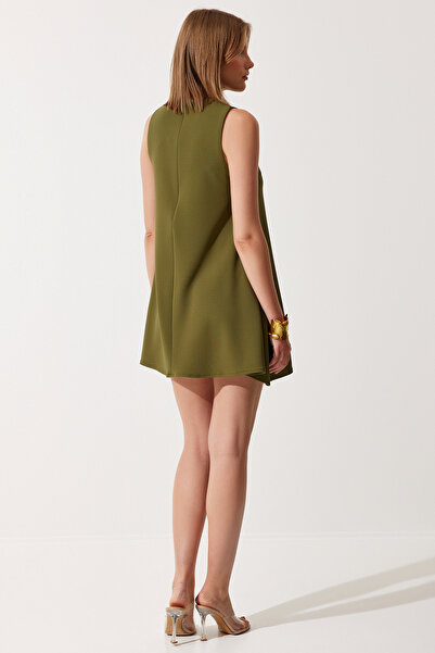 Happiness İstanbul Dámské letní tkané zvonové šaty khaki s výstřihem a výstřihem RV00160