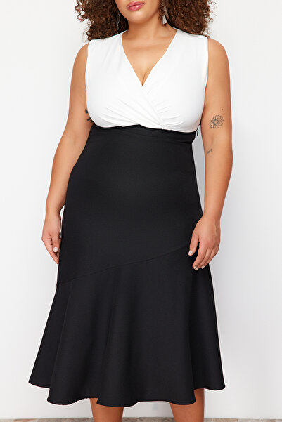 Trendyol Curve V-Neck Black Midi Dress - Color Block, Sleeveless - TBBAW24AH00070