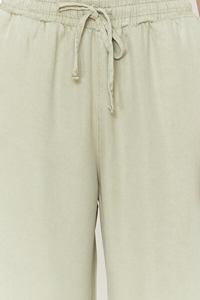 Trendyol Collection Μέντα 100% Tencel™ ψηλόμεσο τζιν Culotte με ελαστική μέση TWOSS24JE00285