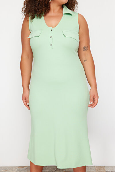 Trendyol Curve Green Polo Collar Buttoned Midi Knitted Dress TBBSS24AH00166