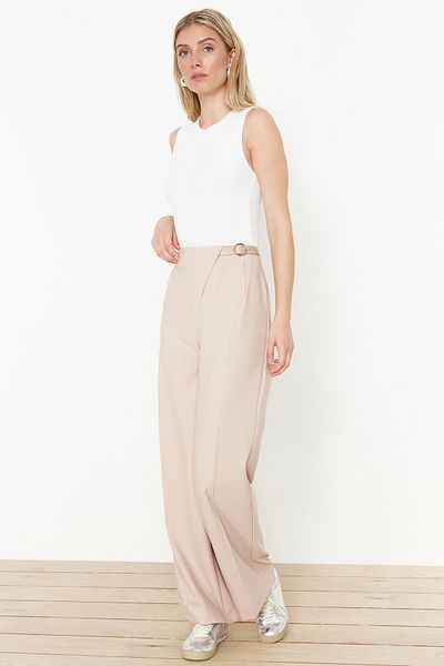 Trendyol Collection Bézs öves vas nyomkövető széles szárú/széles szárú szőtt nadrág TWOSS24PL00156