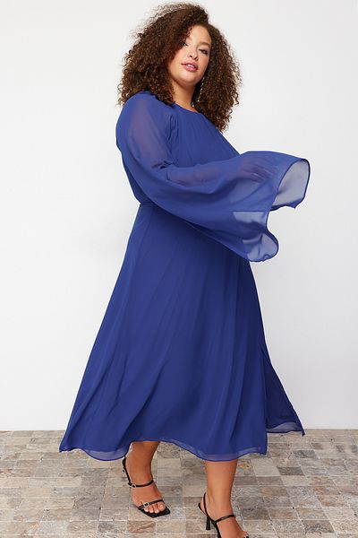 Trendyol Curve Φόρεμα σιφόν Plus Size - Saks Cape μανίκια, Maxi μήκος, με επένδυση TBBSS24AH00179