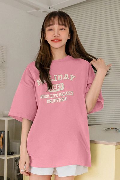 Revasser Unisex Pink Crew Neck Holiday Printed Oversize
