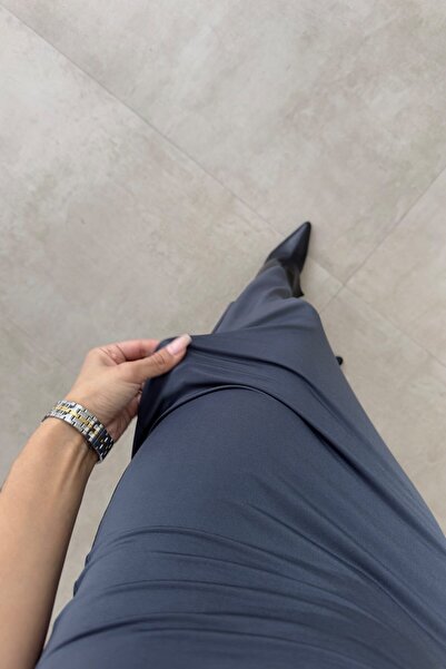 FMN Collection Женска рокля с права кройка, без ръкави, с подплатена талия, прилепваща по тялото, с дълъг разрез, подобна на Pinterest.