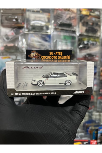 Inno 64 Models Honda Accord 96(1.64 ölçek)