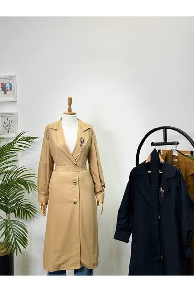 Esre Store Broş Detaylı Tesettür Trençkot Camel