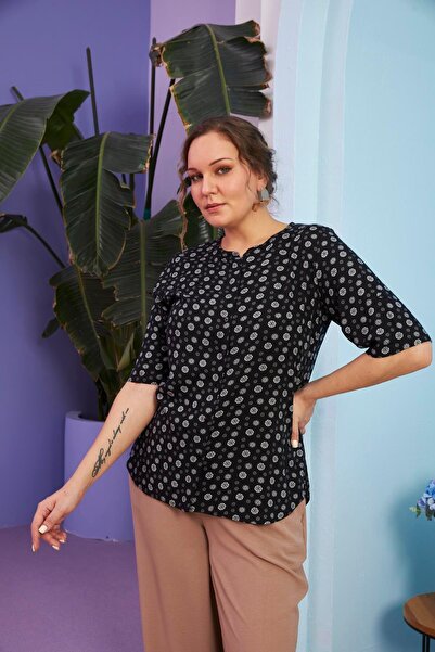 RMG Plus Size Mini Flower Patterned Black Shirt
