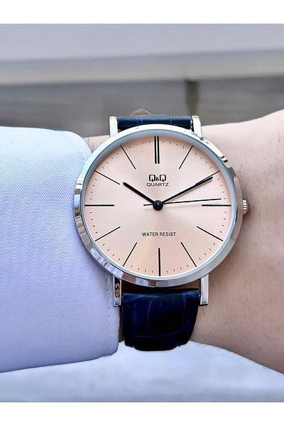 Q&Q Men's Leather Cord Wristwatch