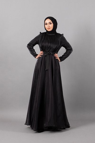 Stilife فستان سهرة أسود بطيات على الصدر