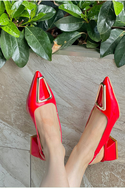 TARZAYAKLAR Valer Kırmızı Rugan tokalı kadın 3 cm şık topuklu ayakkabı