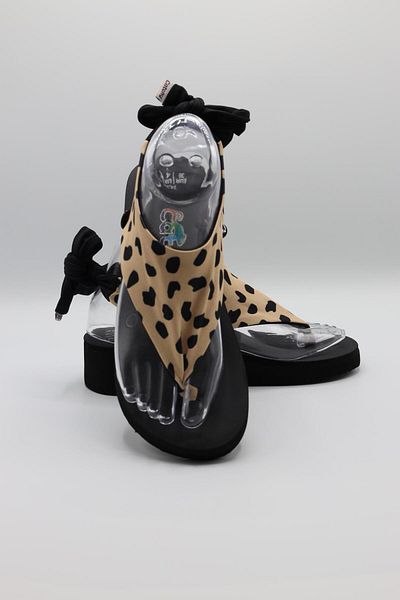 CATCHY WOMEN'S CHANGING TOP SANDALS - BLACK THICK SOLE BLACK DOT LACE-UP