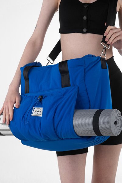 ICONE BAG حقيبة رياضية من Icone بجيب أمامي قابل للطي وسحاب للإغلاق، مناسبة لليوجا والبيلاتس واللياقة البدنية وصالة الألعاب الرياضية.