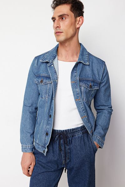 Trendyol Collection Blaue Jeansjacke mit normaler Passform TMNSS22CE0161