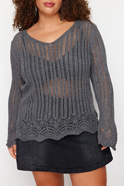 Trendyol Curve Antracit V-nyakú áttört vékony kötöttáru pulóver TBBSS24AN00000