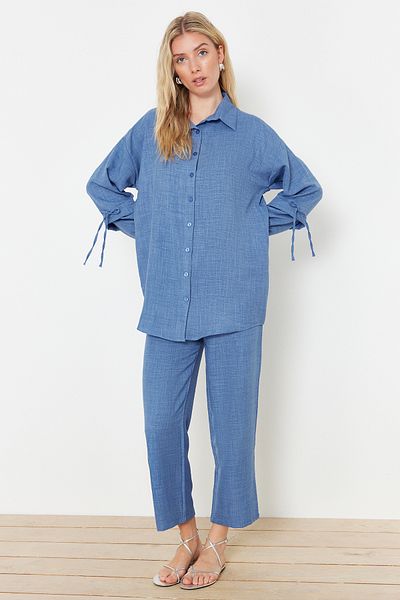 Trendyol Modest طقم علوي منسوج من الكتان باللون النيلي TCTSS24US00062