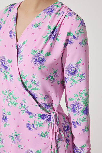 Happiness İstanbul Kadın Pembe Çiçekli Mini Anvelop Şifon Elbise UB00274