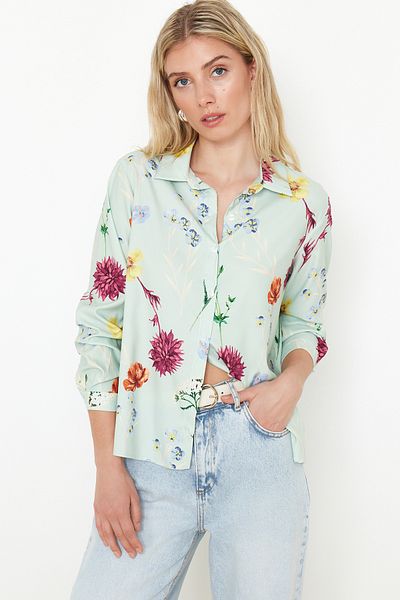 Trendyol Collection Menta virágmintás szőtt ing - normál szabású TWOAW22GO0115