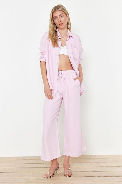 Trendyol Collection Rosa Culotte-Jeans mit hoher Taille und elastischem Bund aus 100 % Tencel™ TWOSS24JE00285