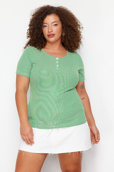 Trendyol Curve Weiß-grün gestreifte Strickbluse TBBSS24AF00090