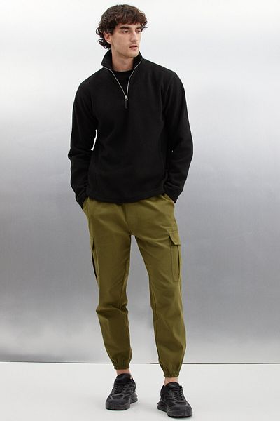 GRIMELANGE Hayes Herren-Fleece-Fleece mit halblangem Reißverschluss, dicker, strukturierter, bequemer Passform, schwarzes Fleece mit Lederaccessoires