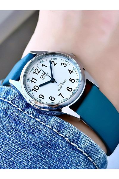 Q&Q  Women's Leather Band Wristwatch