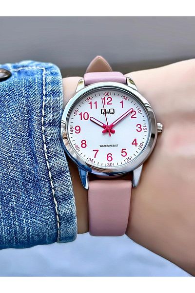 Q&Q  Women's Leather Band Wristwatch