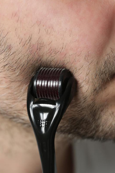 Markafox Titanyum Uçlu Saç Sakal Çıkarma Tarağı İğneli Cilt Yenileyici Gözene...