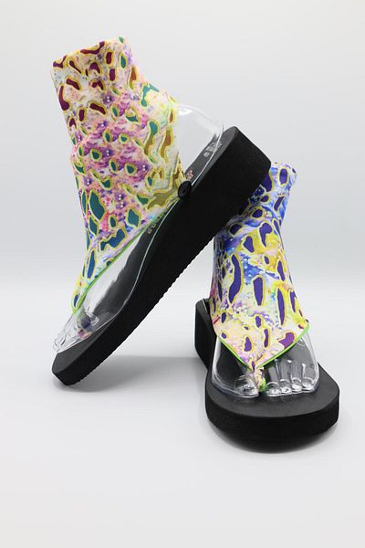 CATCHY WOMEN'S CHANGING TOP SANDALS - BLACK THICK SOLE GREEN PATTERNED