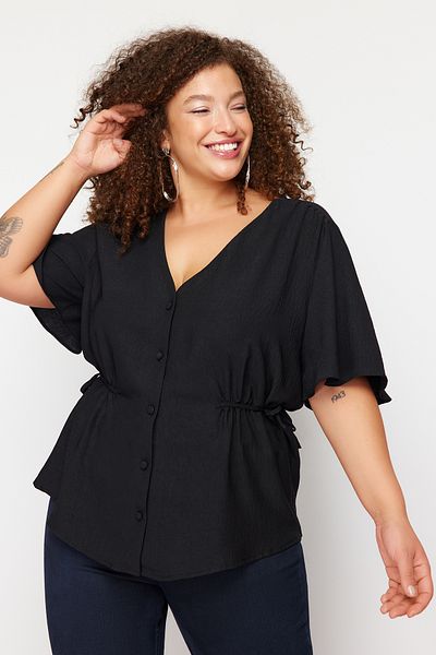 Trendyol Curve Schwarze gewebte Bluse zum Binden mit V-Ausschnitt TBBSS22BZ0753