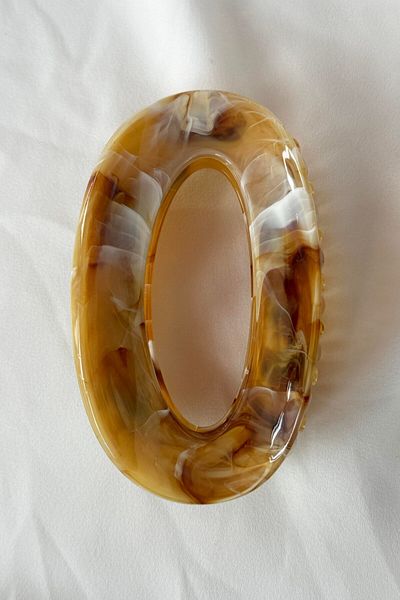 TAKIŞTIR Cream Colored Bone and Latch Buckle