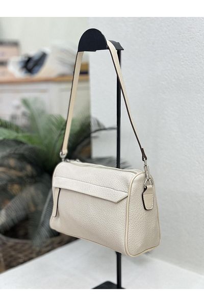 Jacquline IM541 FRONT POCKET DETAIL TWO EYE BOTH HANDLE BOTH CROSS LEATHER BAG WOMEN