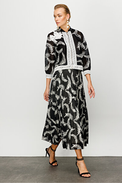 Nefeli Tül Dantel Detay Pilise Etekli Takım