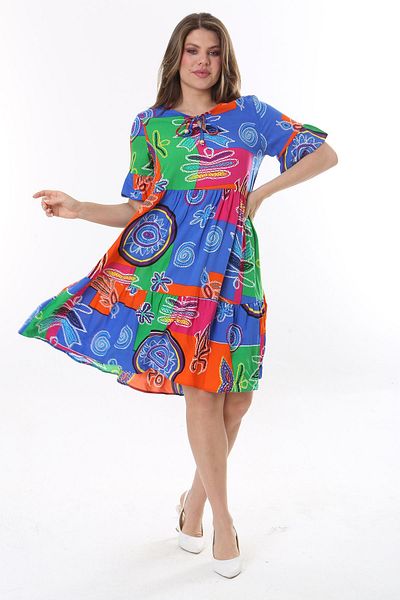 Şans Rochie cu mâneci scurte în straturi, țesătură din viscoză, țesătură Saks, pentru femei de mărime mare 65N37762