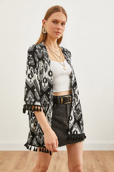 Olalook Schwarzer lässiger Strickkimono mit Troddeln für Damen im Ethno-Stil KMN-00000056