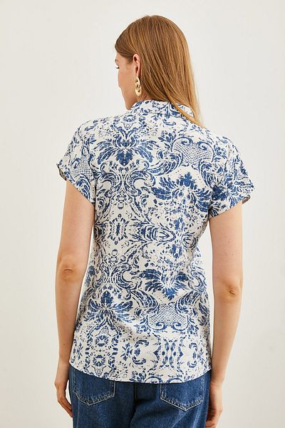 Olalook Ecru-marineblaues, gewebtes Viskose-Shirt mit Fledermausmuster für Damen GML-19000859