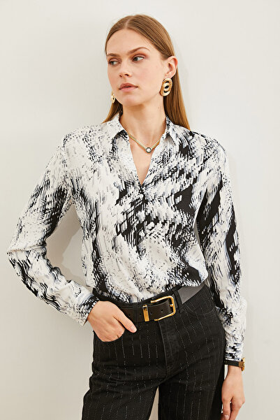 Olalook Dámská tkaná viskózová košile s geometrickým černým vzorem GML-19001204