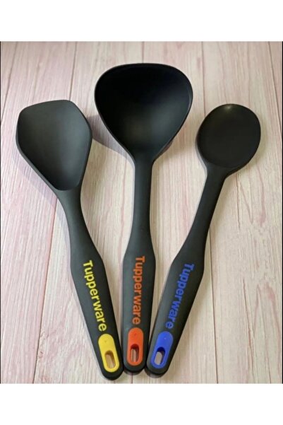 Tupperware Peri Set.