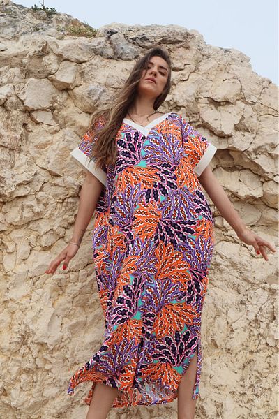 Su Koleksiyon Rochie cu decolteu în V cu model din viscoză ORHIDEE