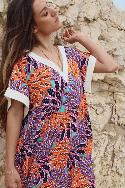 Su Koleksiyon Rochie cu decolteu în V cu model din viscoză ORHIDEE