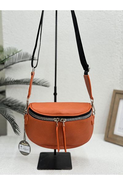 Jacquline IM357-5 ZIPPER DETAILED LEATHER CROSSBODY BAG WOMEN
