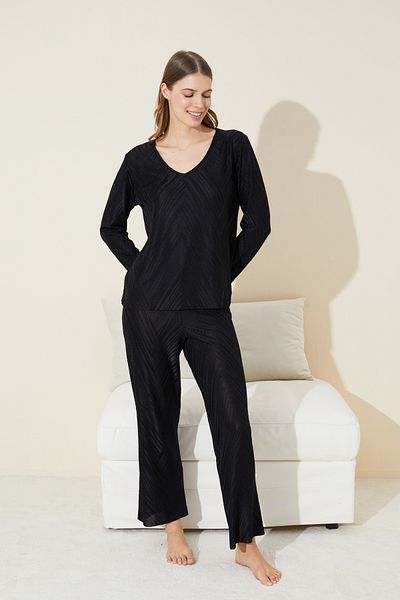 Siyah İnci Shiny Patterned Black Jacquard Knitted Pajamas Set