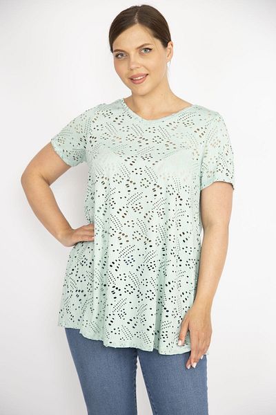 Şans Women's Green Large Size Perforated Fabric V-Neck Short Sleeve Blouse 65n36520