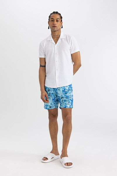 DeFacto Gemusterte, kurze Seeshorts mit Netzfutter in normaler Passform B7631AX24HS